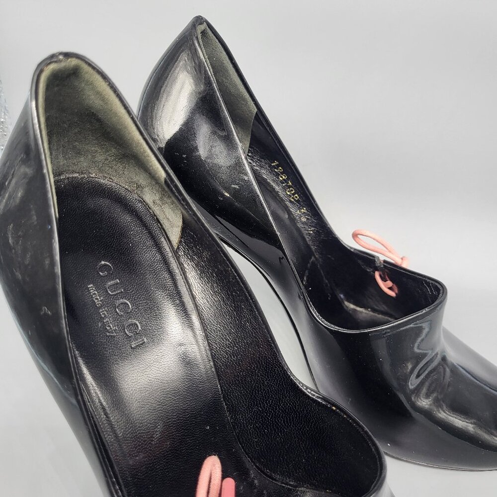 Gucci Patent Peep Toe Heels - Picture 4 of 15